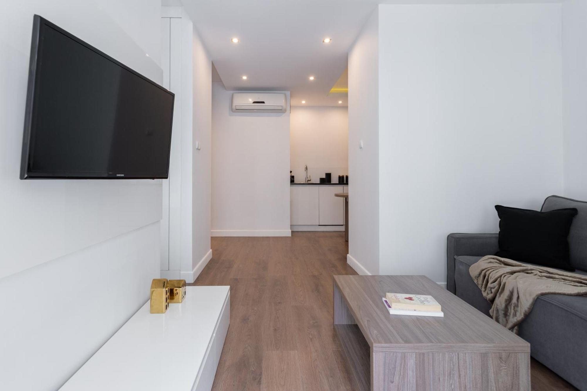 Apartament - Great Location - Stylish - Wronia45a *